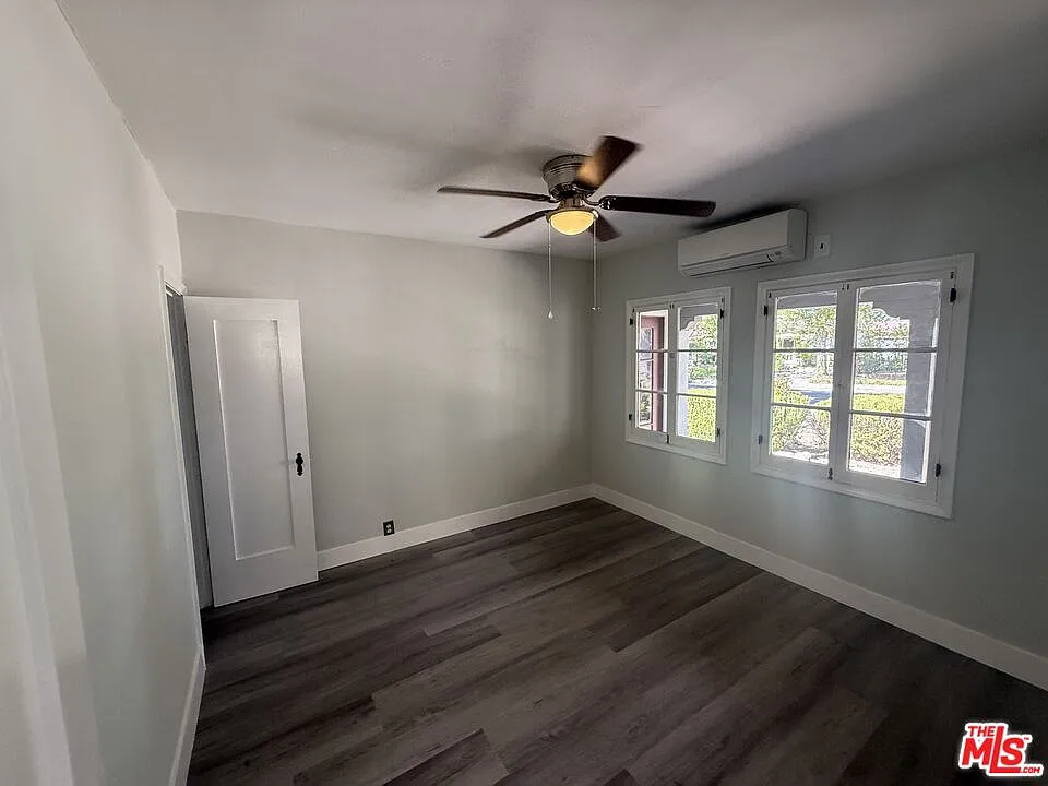 2 bed, 1.0 bath, 750 sqft, $3,000 — Photo 2