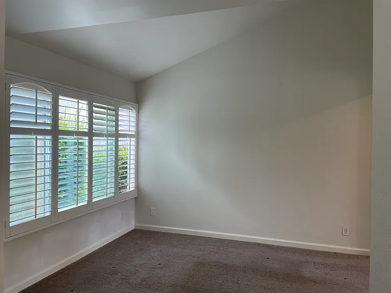 1281 Rosita Rd — Photo 3