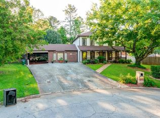 3305 Trotters Walk Cir, Snellville, GA 30078