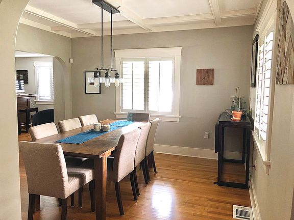 Dining room from front door