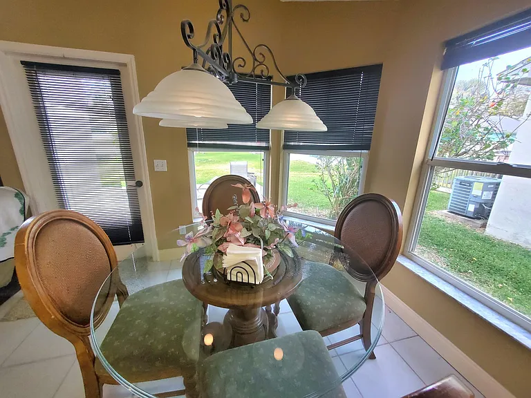 1104 Plover Pl — Photo 7