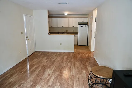 1035 SW 9th St #H21 Photo 1