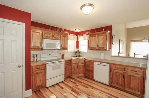 4th image of 8105 NE 106th St