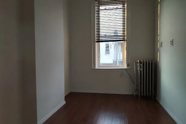 Rented by Metroperty Realty LLC | media 3