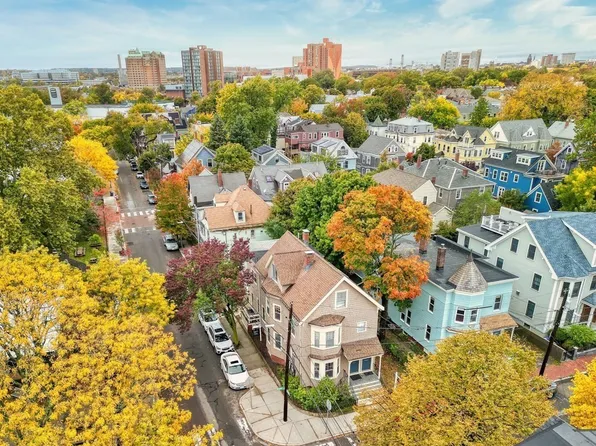 31-33 Rockingham St, Cambridge, MA 02139