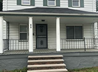 878 Lecona Dr, Cleveland Heights, OH 44121