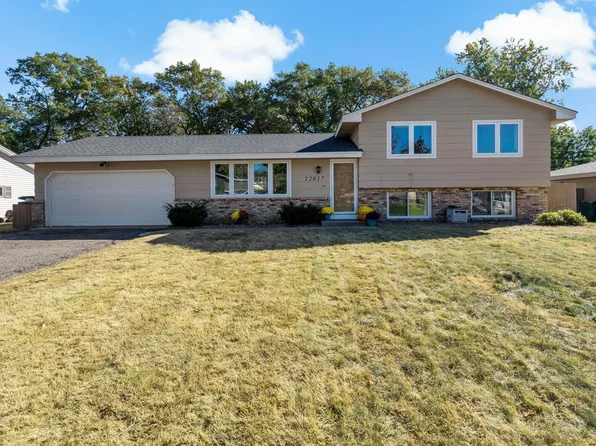12817 Polk St NE, Blaine, MN 55434