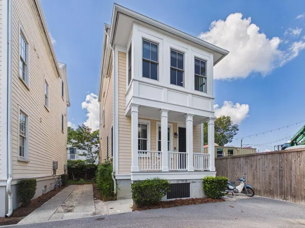 56 Dereef Ct, Charleston, SC 29403