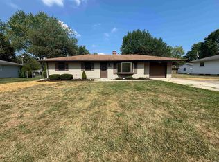 8025 Sunny Ln, Fort Wayne, IN 46835