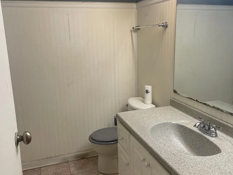 5S100 Pebblewood Ln #E5 — Photo 6