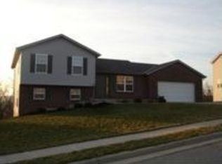 787 Ginger Ridge Dr, Trenton, OH 45067