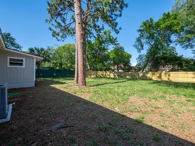 3351 Cesery Blvd — Photo 39