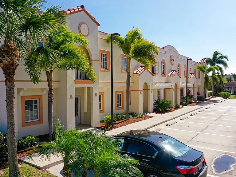 1196 Rio De Janeiro Ave #206F — Photo 4