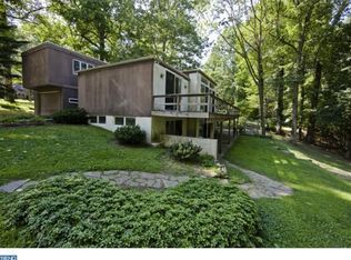 671 W Valley Rd, Wayne, PA 19087