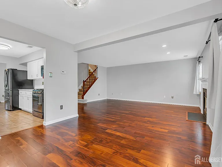 31 Fair Acres Ct — Photo 10
