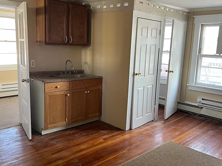 43 Cottage St #1 — Photo 2