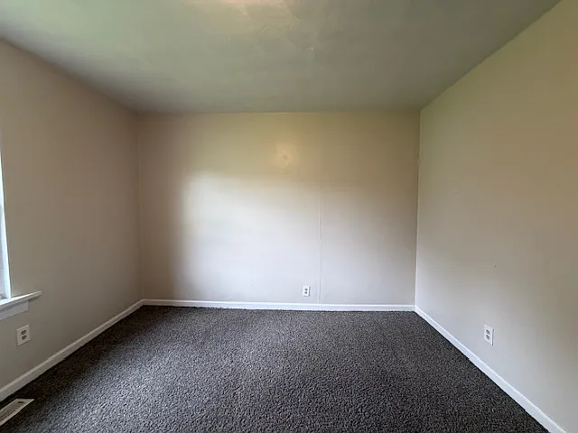 208 S Bendix Dr — Photo 11