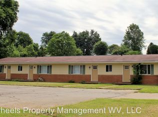 1009 23rd St APT 4, Vienna, WV 26105