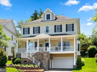 5093 Little Falls Rd, Arlington, VA 22207