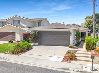 1094 Sea Bluff Dr, Costa Mesa, CA 92627