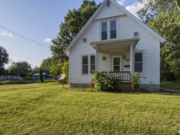 516 W McDonough St, Macomb, IL 61455