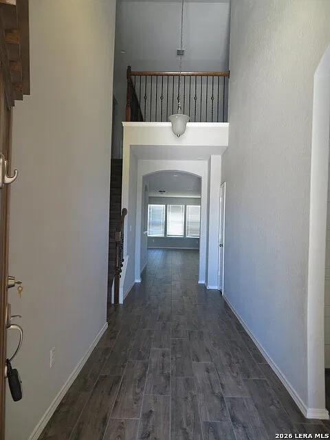 5 bed, 3.0 bath, 3037 sqft, $3,325 — Photo 2