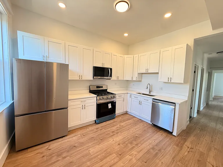 1024 W Belmont Ave #3 — Photo 8