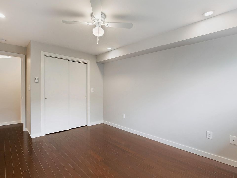 1st image of 1920 5th Ave N #304