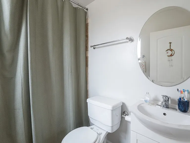2036 W Touhy Ave #1 — Photo 5