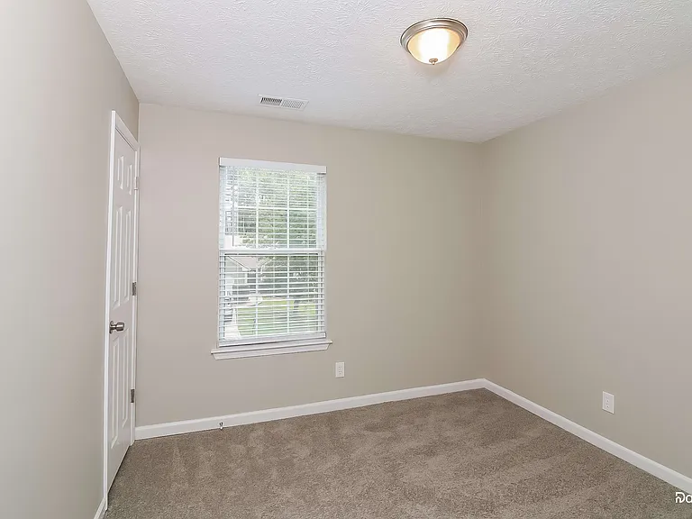 7206 Bridgeport Ct — Photo 13