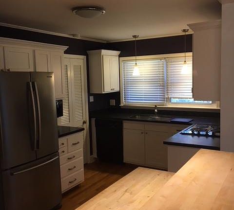 5th image of 211 Virginia Ave