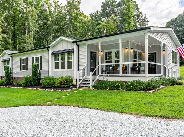 6400 Coltsfoot Dr, Rougemont, NC 27572