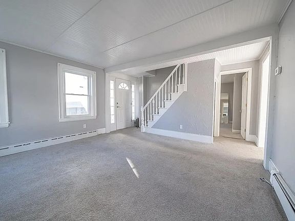 5th image of 144 Crescent St