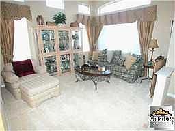 4th image of 27350 Weathersfield Dr
