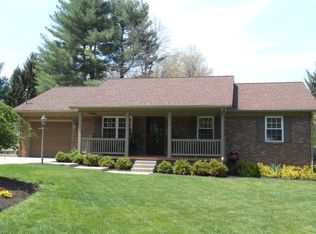 114 Brook Ln, Daniels, WV 25832