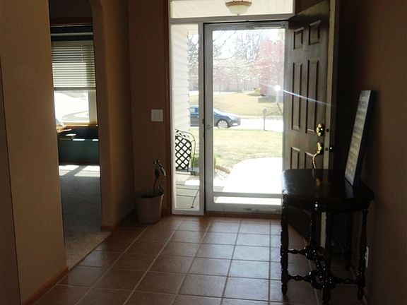 3rd image of 2610 Lynnwood Dr