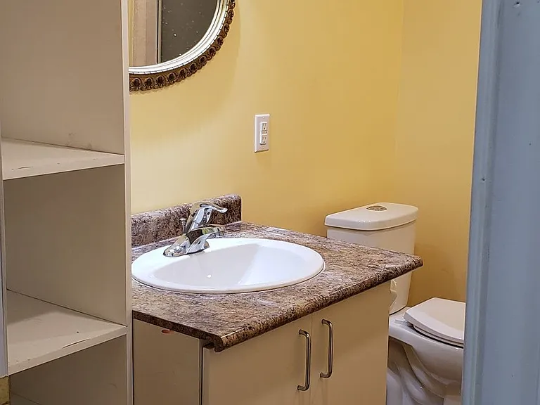 53 Meadowview Ave #BASEMENT — Photo 10