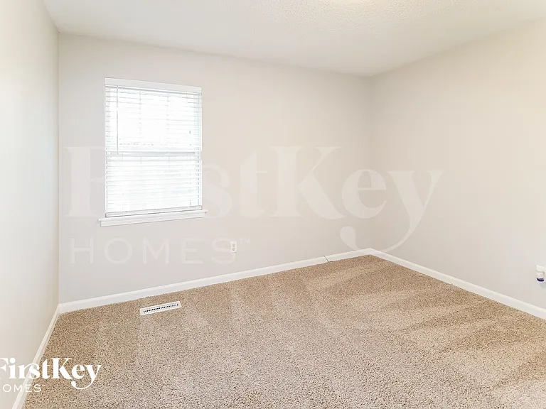 601 Carson Crest Cir — Photo 13