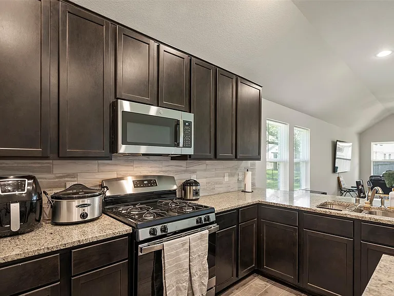 11714 Glossy Oak Ln — Photo 6