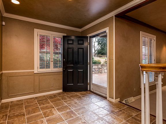 3rd image of 8854 Cove Point Ln