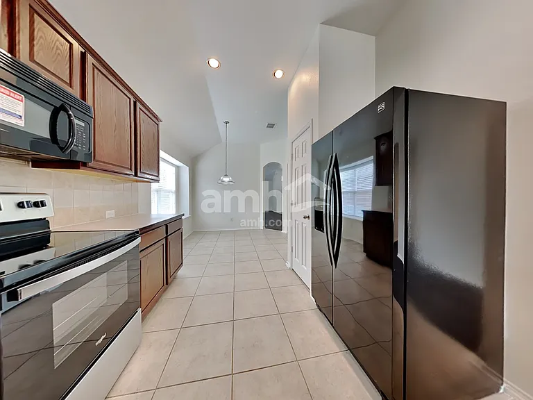 12504 Sunrise Dr — Photo 4