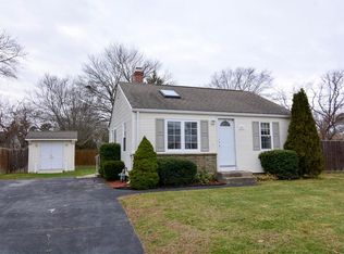 61 Euclid Ave, Warwick, RI 02889
