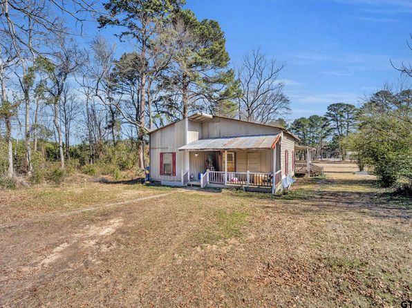 812 N Pearl St, Big Sandy, TX 75755