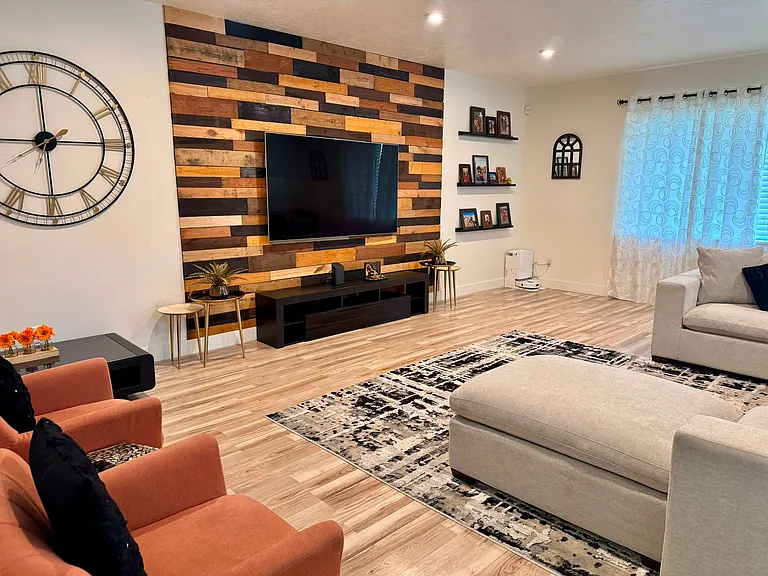 15445 S Revolutionary Way — Photo 4