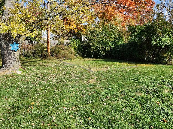 3rd image of 5216 Cavalier Dr