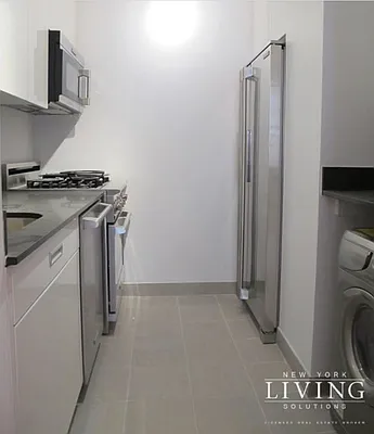 Rented by NY Living Solutions | media 22