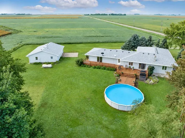 12233 Dogwood Ave, Whiting, IA 51063