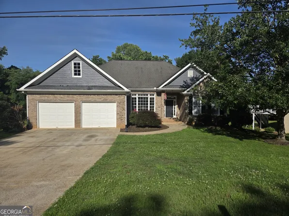 93 Overlook Cir, Dawsonville, GA 30534