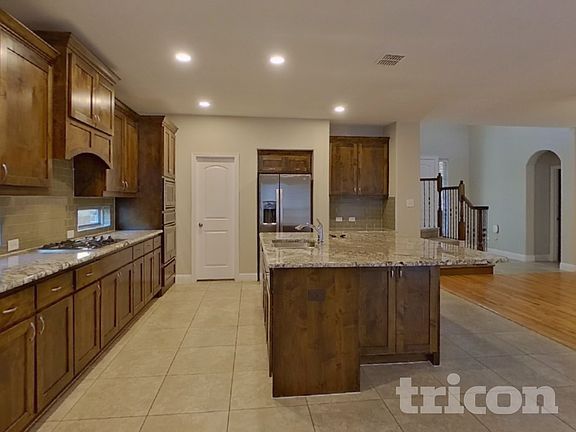 4th image of 5301 Runnymede Ct