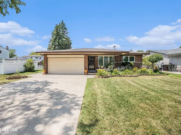 34175 Barrett Dr, Sterling Heights, MI 48312